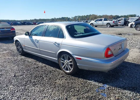 2004 Jaguar Xj Xjr z USA, uszkodzony, nr VIN SAJEA73B84TG11251